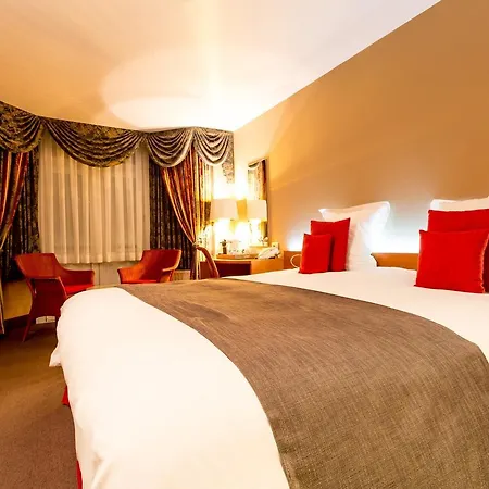 Royal Hotel 4*